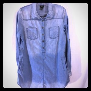 Rue 21 Acid Wash Denim Long Sleeve L Top
